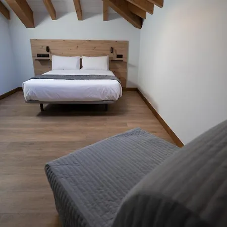 Apartamentos Puerta De Occidente Cornellana Esterno foto